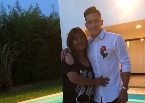 Morre Marina Recalde Franco, mãe de Cano, do Fluminense