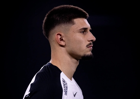 Time da Ucrânia e Criciúma anunciam laterais emprestados pelo Corinthians