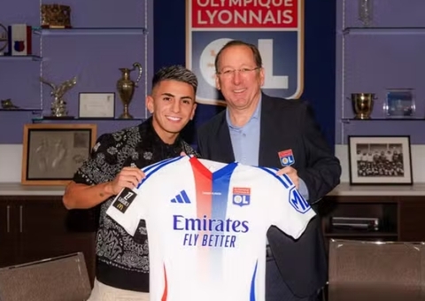 Lyon anuncia a contratação de Thiago Almada, do Botafogo