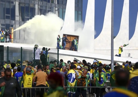 Justiça argentina emite mandados de prisão contra 61 foragidos do 8/1