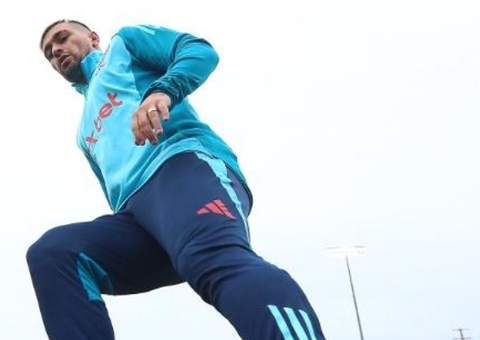 Arrascaeta e Léo Pereira são ausências em treino do Flamengo; entenda os planos