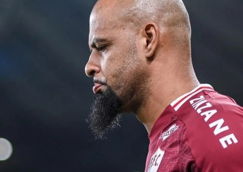 Mário Bittencourt define futuro de Felipe Melo no Fluminense