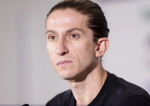 Filipe Luís evita comparar final contra o PSG com duelo com Bayern