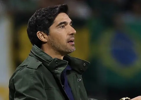 Abel cita favoritismo na Libertadores e quer Palmeiras lutando por 'objetivo'