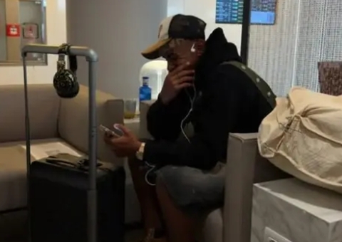 Lamine Yamal chega ao Brasil para encontro com Neymar