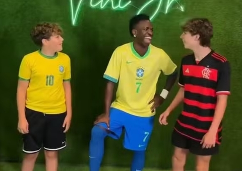 Vini Jr terá estátua de cera e surpreende fãs em museu nos EUA