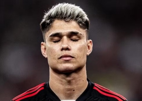 Luiz Araújo tem lesão e desfalca o Flamengo por 2 meses