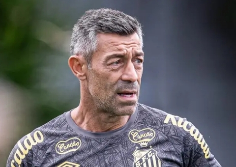 Santos é condenado pela Fifa a pagar valor milionário a Caixinha