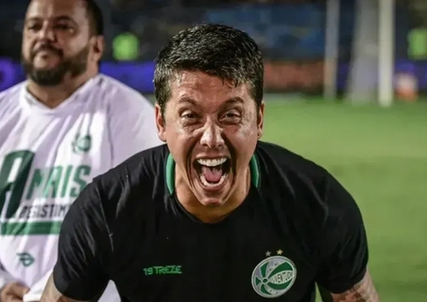 Em penúltimo e sem vencer há 6 jogos, técnico se exalta: 'Sou muito bom'