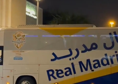 Real Madrid atrasa e chega em Doha com Mbappé e Vini Jr na véspera da final