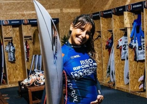 Grávida de 4 meses disputou etapa no Mundial de Surfe; veja como foi