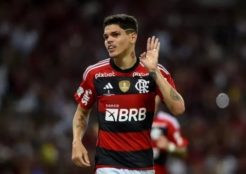 Ayrton Lucas treina e Flamengo pode ter retornos importantes contra o Bahia