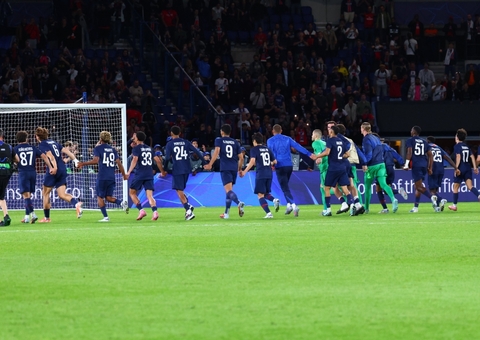 Marquinhos faz gol-relâmpago, PSG atropela e goleia Atalanta na Champions