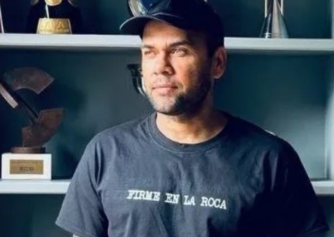Daniel Alves usa verso bíblico em nova foto no Instagram; veja