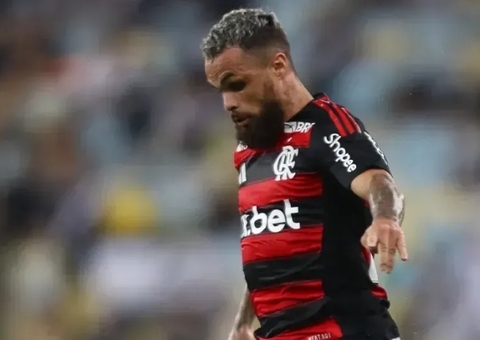 Atacante titular do Flamengo sofre lesão e inicia tratamento