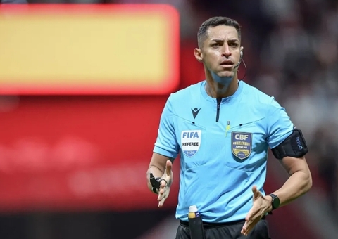 Saiba o que árbitro relatou na súmula sobre expulsão de Hulk em Atlético x Palmeiras