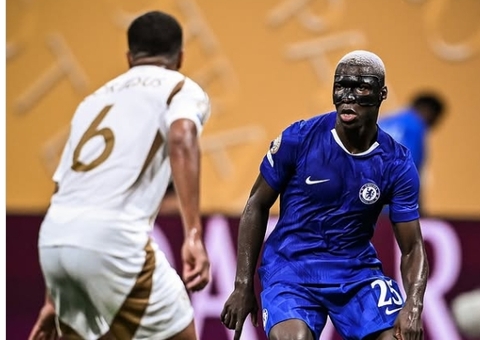 Volante do Chelsea, Caicedo projeta duelo contra o Flamengo; veja