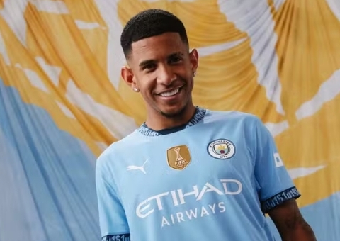 Manchester City anuncia a contratação de Savinho, ex-Girona