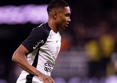 Vitinho tem bons números em estreia e vira esperança do Corinthians