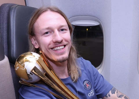 Herói do PSG contra o Flamengo, Safonov defendeu pênaltis com mão quebrada