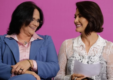 Damares diz que Michelle será porta-voz de Bolsonaro: "Nasce uma líder"