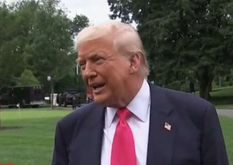 Trump volta a ameaçar Brics com tarifas e diz que grupo 'não vai durar'