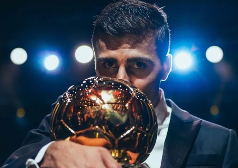 Rodri rebate Cristiano Ronaldo após crítica à Bola de Ouro