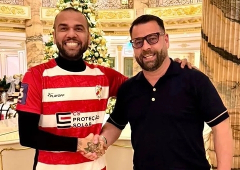 Após sair da prisão, Daniel Alves vira investidor de clube português