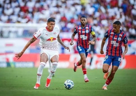 Bahia vira sobre Bragantino e vence a quinta seguida em casa no Brasileirão