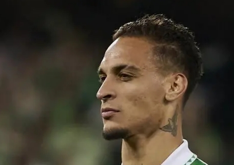 Anthony é 2º brasileiro com mais participação em gols nas principais ligas