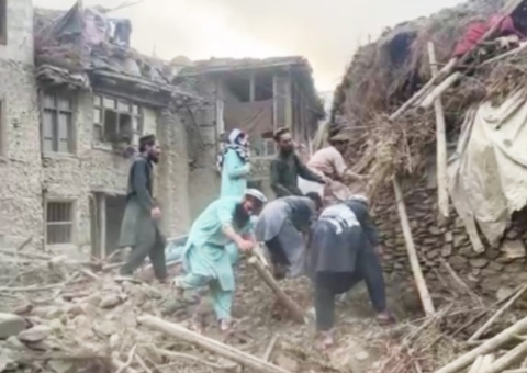 Número de mortes em terremoto no Afeganistão ultrapassa 1.400, diz Talibã