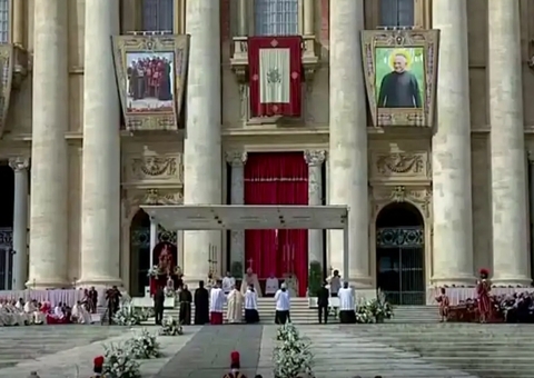 Papa Francisco canoniza padre por milagre na Amazônia