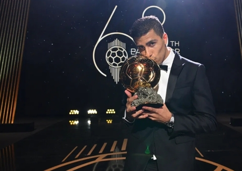 Jornal inglês elege Rodri como melhor do mundo; Vini Jr. é o segundo