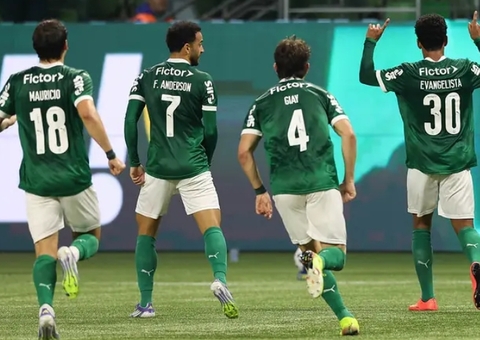 Palmeiras sofre dois gols de falta de Hulk, mas vence o Atlético-MG