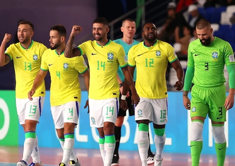Brasil goleia a Tailândia e avança em primeiro na Copa do Mundo de Futsal