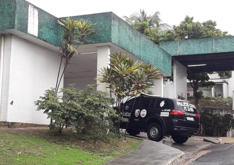 Em noite sangrenta, homem tem corpo crivado de balas no Centro de Manaus