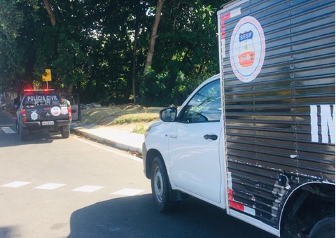 Vizinho ouve rajada de tiros e encontra jovem morto em rua de Manaus