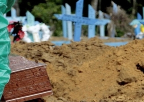 Cemitérios de Manaus registram 37 sepultamentos; Três mortes foram por covid