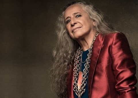 Maria Bethânia prepara sua primeira live sem fingir que tudo está normal agora