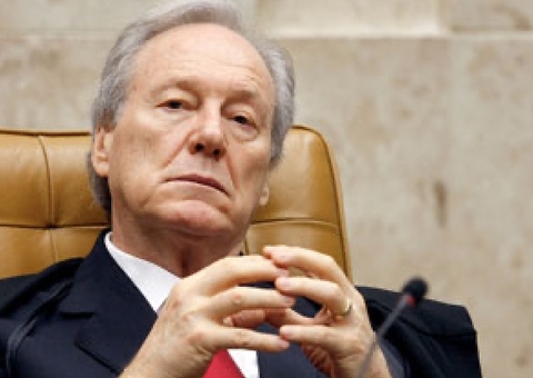 Lewandowski autoriza diligências da PF em inquérito que investiga Pazuello 