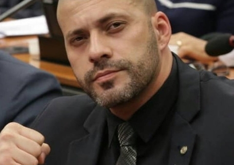 Por unanimidade, Câmara decide manter prisão do deputado Daniel Silveira