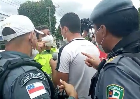 Manifestação contra governador do Amazonas é marcada por bate-boca 