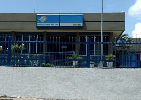 Prova de vida do INSS continua suspensa até abril