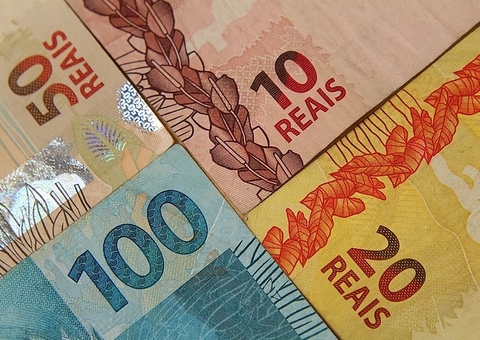 Prefeitura de Tonantins tem cinco dias para pagar salários de servidores