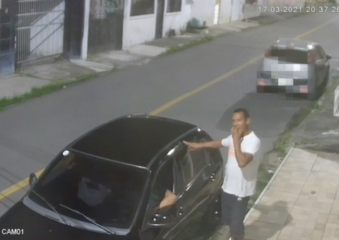 Vídeo flagra homem roubando cabos de internet em bairro de Manaus 