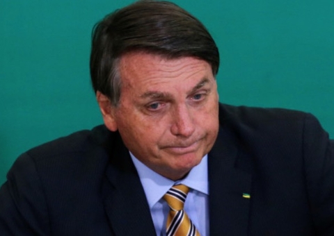Grupo é preso após estender faixa contra Bolsonaro no Planalto