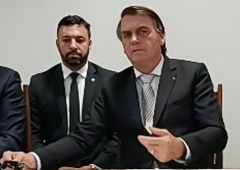Bolsonaro aciona STF para derrubar toque de recolher em 3 estados 
