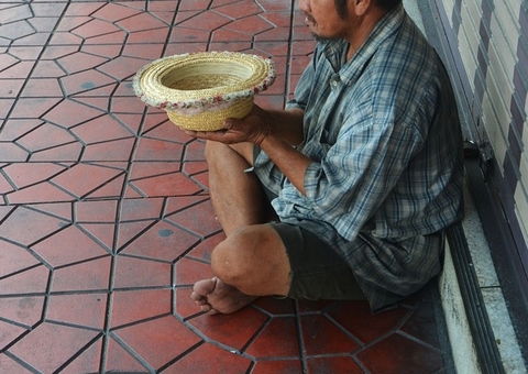 Sejusc e Cetam oferecem cursos para pessoas em situação de rua em Manaus