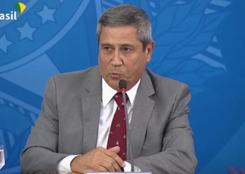 Ministro Braga Netto sofre mal súbito durante férias em Alagoas 