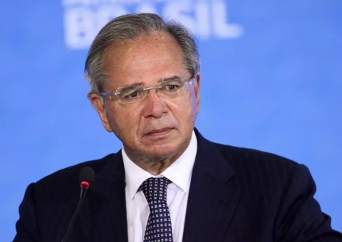 Guedes não descarta auxílio de R$ 600, mas pede venda de empresas públicas 